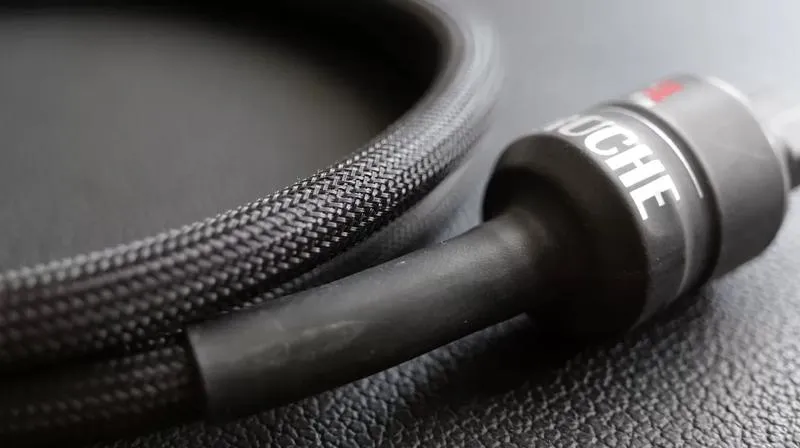 Odkryj tajniki poprawy dźwięku w słuchawkach i ciesz się doskonałą jakością audio