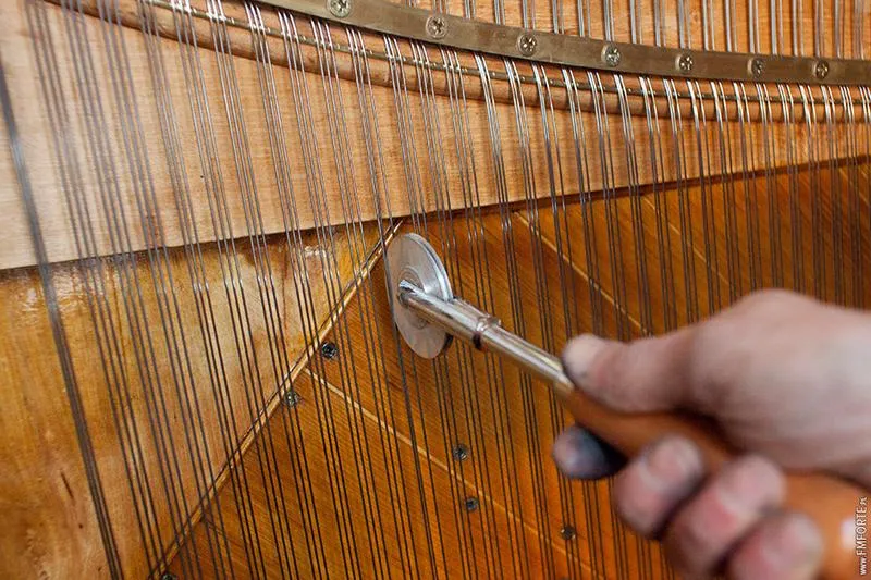 Jak często stroić pianino