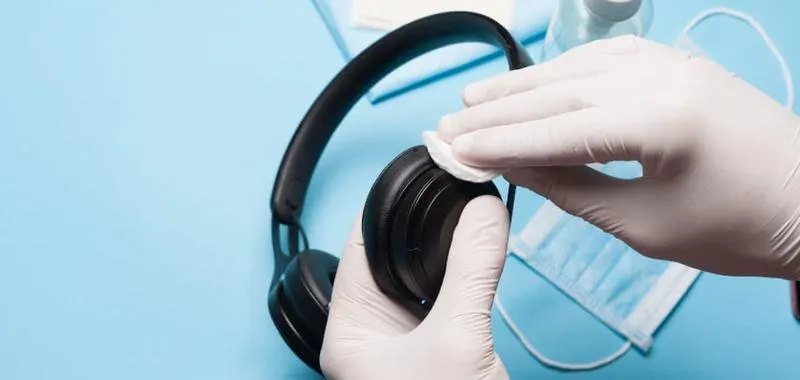Jak czyścić słuchawki krok po kroku